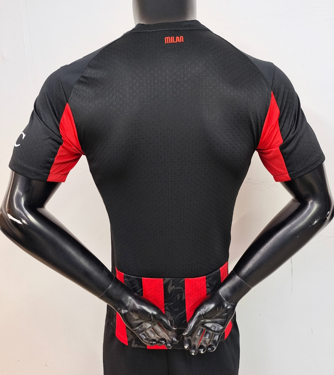 CAMISETA MILAN JUGADOR 25/26 - LOCAL - HOMBRE