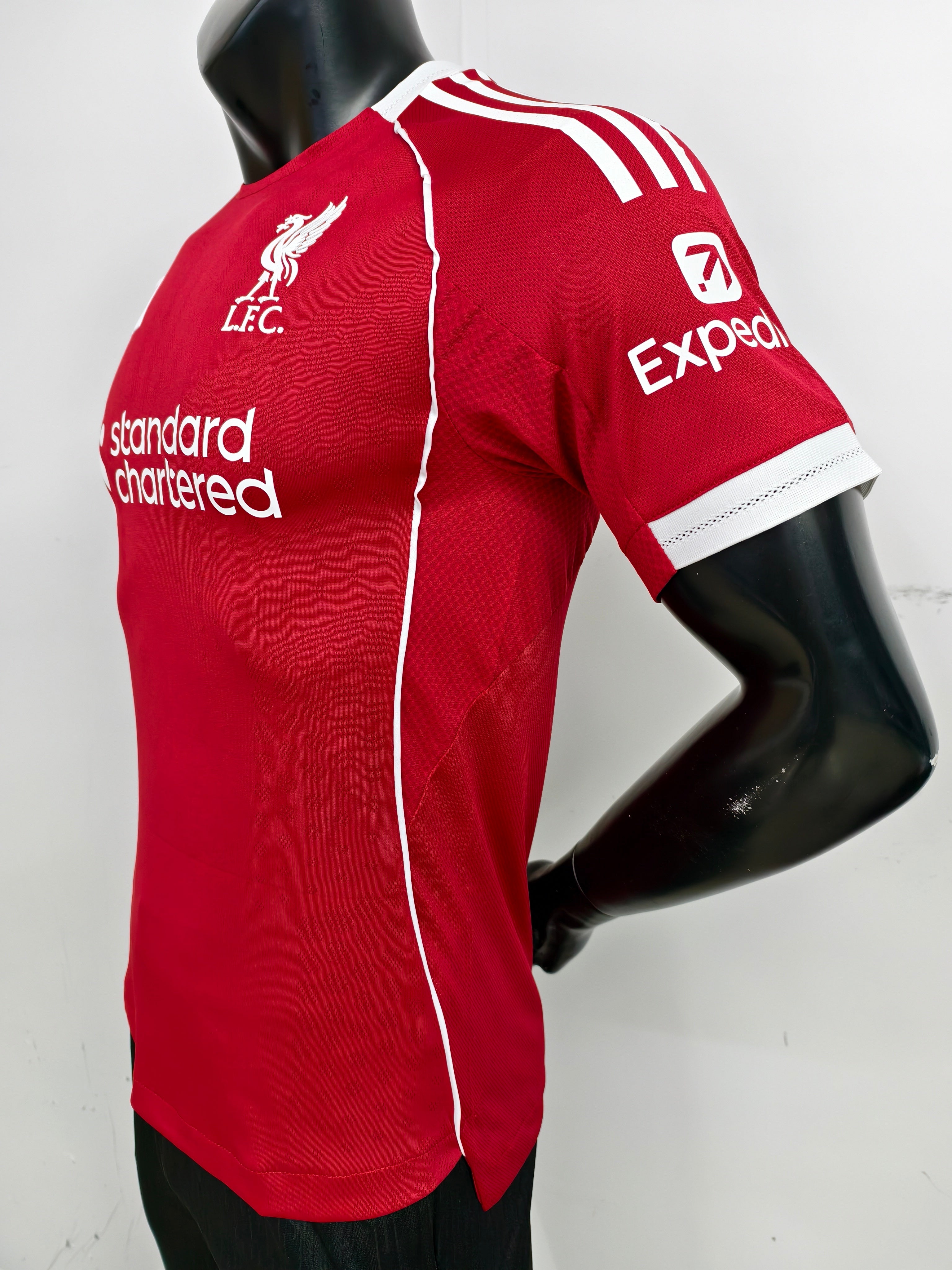 CAMISETA LIVERPOOL JUGADOR 25/26 - LOCAL - HOMBRE