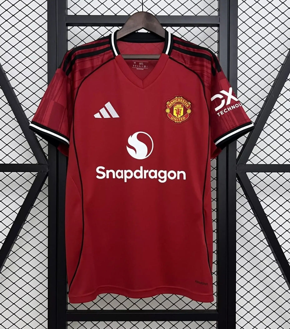 CAMISETA MANCHESTER UNITED AFICIONADO 25/26 - LOCAL - HOMBRE